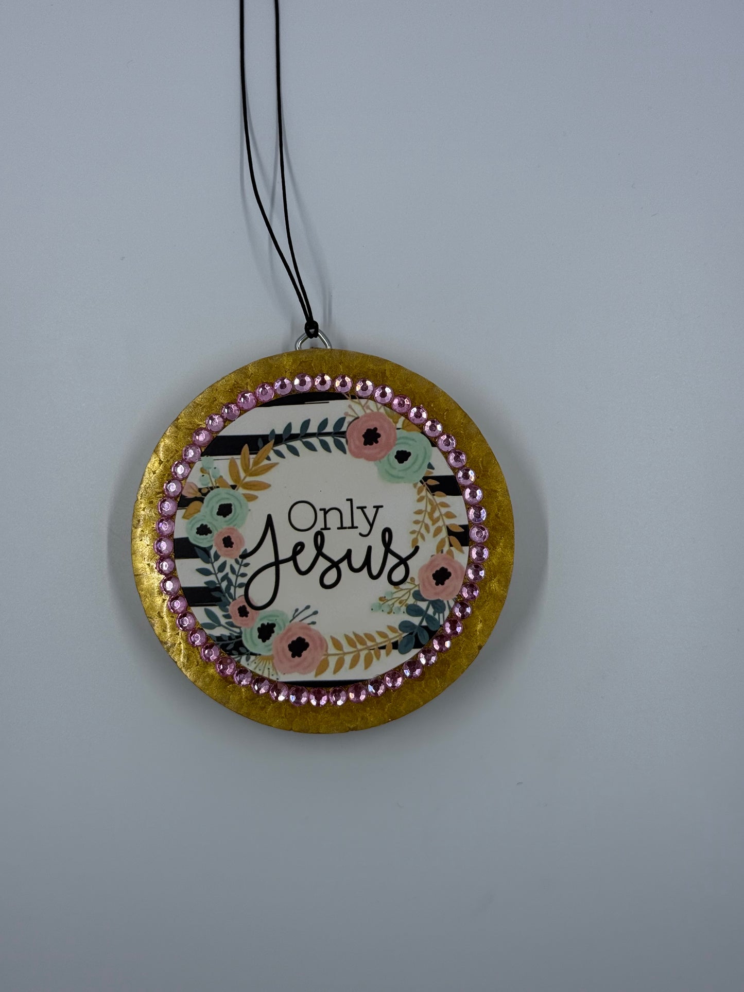 Only Jesus in scent Pink Sands